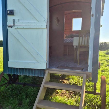 Saint Ishmaels  Coast Path Camping מראה חיצוני תמונה